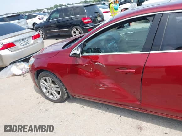 2012 Volvo S60 T5 с VIN YV1622FS0C2120103, выставлен на аукционе IAAI как лот 43214819 с пробегом 104 685 миль миль и . История ставок и продаж доступна на DreamBid. Изображение 6.