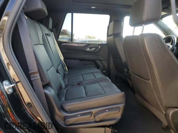 2023 Chevrolet Tahoe RST с VIN 1GNSKRKD8PR215839, выставлен на аукционе Copart как лот 81116105 с пробегом 32 243 миль миль и Списание • Salvage title. История ставок и продаж доступна на DreamBid. Изображение 11.