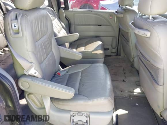 2007 Honda Odyssey EX-L z VIN 5FNRL38787B080046, wystawiony jako IAAI lot #42240227 z przebiegiem 138 073 mil mil oraz . Historia ofert i sprzedaży dostępna na DreamBid. Obrazek 8.