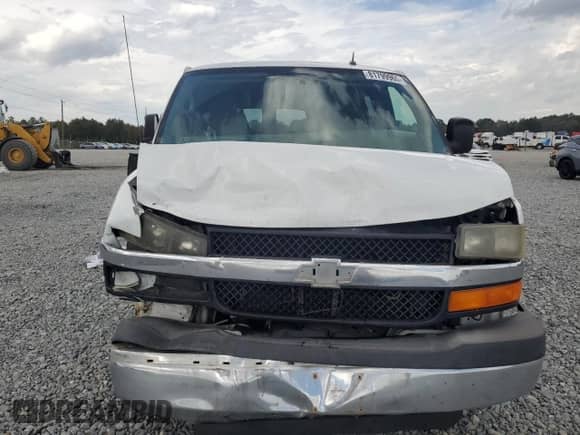 2013 Chevrolet Express Passenger LT с VIN 1GAZG1FG5D1119815, выставлен на аукционе Copart как лот 81799965 с пробегом 197 962 миль миль и Списание • Salvage title. История ставок и продаж доступна на DreamBid. Изображение 5.