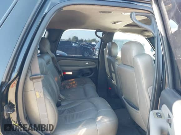 2002 Chevrolet Tahoe Z71 с VIN 1GNEK13ZX2R275185, выставлен на аукционе IAAI как лот 43412229 с пробегом 235 789 миль миль и . История ставок и продаж доступна на DreamBid. Изображение 8.