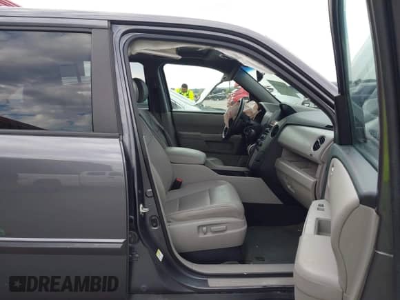 2014 Honda Pilot EX-L с VIN 5FNYF4H51EB044915, выставлен на аукционе IAAI как лот 43446878 с пробегом 140 435 миль миль и . История ставок и продаж доступна на DreamBid. Изображение 5.