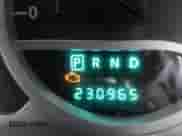 2007 Jeep Wrangler Unlimited Sahara z VIN 1J4GA59107L120503, wystawiony jako IAAI lot #42019384 z przebiegiem 230 965 mil mil oraz . Historia ofert i sprzedaży dostępna na DreamBid. Obrazek 16.