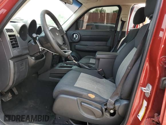 2010 Dodge Nitro Heat with VIN 1D4PT4GK4AW156936, listed as a Copart auction lot 59654555 with 194,045 mi miles and Salvage title. Bid and sale history available at DreamBid. Image 7.