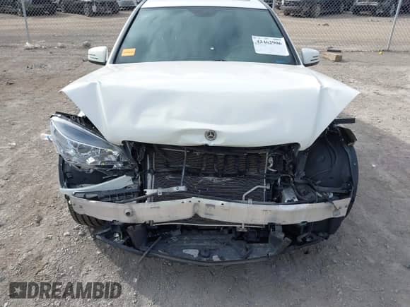 2010 Mercedes-Benz C 300 Sport z VIN WDDGF8BB6AR089165, wystawiony jako IAAI lot #43462906 z przebiegiem 128 332 mil mil oraz . Historia ofert i sprzedaży dostępna na DreamBid. Obrazek 6.