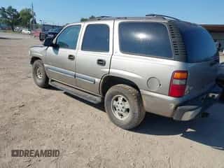 2002 Chevrolet Tahoe LS с VIN 1GNEC13Z42R257746, выставлен на аукционе IAAI как лот 43420920 с пробегом 255 761 миль миль и . История ставок и продаж доступна на DreamBid. Изображение 3.