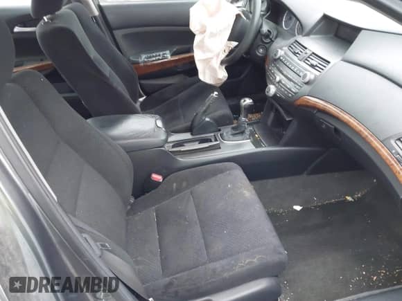 2012 Honda Accord EX z VIN 1HGCP2E73CA091050, wystawiony jako IAAI lot #41316276 z przebiegiem 127 215 mil mil oraz . Historia ofert i sprzedaży dostępna na DreamBid. Obrazek 5.