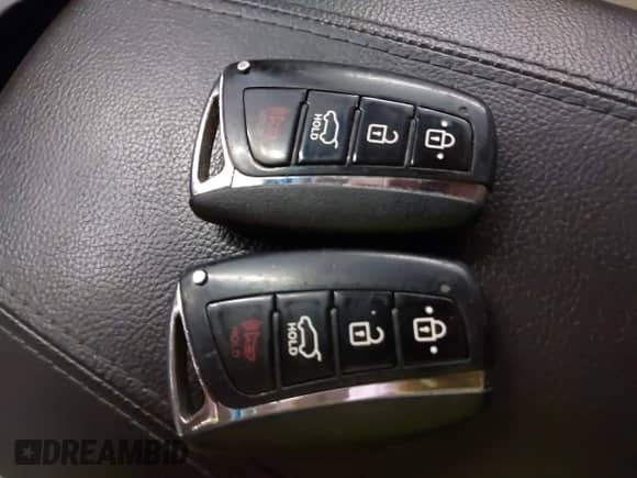2013 Hyundai Santa Fe Sport with VIN 5XYZUDLA4DG073797, listed as a IAAI auction lot 43510998 with 224,244 mi miles and . Bid and sale history available at DreamBid. Image 11.