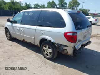 2007 Dodge Grand Caravan SXT with VIN 2D4GP44L37R120092, listed as a IAAI auction lot 43153281 with 193,228 mi miles and . Bid and sale history available at DreamBid. Image 3.