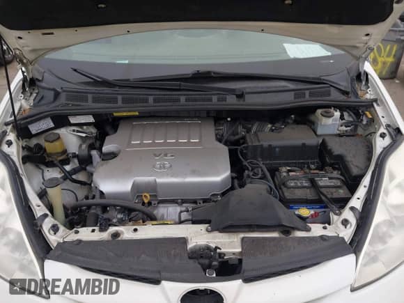 2009 Toyota Sienna XLE with VIN 5TDZK22C19S235473, listed as a IAAI auction lot 43376158 with 110,574 mi miles and . Bid and sale history available at DreamBid. Image 10.