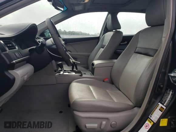 2012 Toyota Camry XLE z VIN 4T1BF1FK0CU070340, wystawiony jako Copart lot #81773185 z przebiegiem 108 717 mil mil oraz Szkoda całkowita • Salvage title. Historia ofert i sprzedaży dostępna na DreamBid. Obrazek 7.