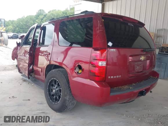 2010 Chevrolet Tahoe LT с VIN 1GNUCBE05AR199161, выставлен на аукционе IAAI как лот 42856835 с пробегом 151 392 миль миль и . История ставок и продаж доступна на DreamBid. Изображение 3.