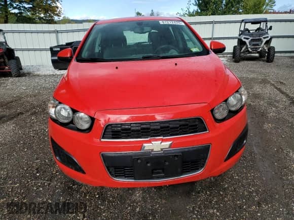 2014 Chevrolet Sonic LS with VIN 1G1JA6SH0E4234168, listed as a Copart auction lot 81212425 with 133,471 mi miles and Salvage title. Bid and sale history available at DreamBid. Image 5.
