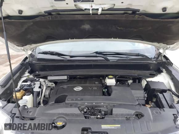 2014 Nissan Pathfinder SL with VIN 5N1AR2MM5EC727350, listed as a IAAI auction lot 43003553 with 131,867 mi miles and . Bid and sale history available at DreamBid. Image 10.