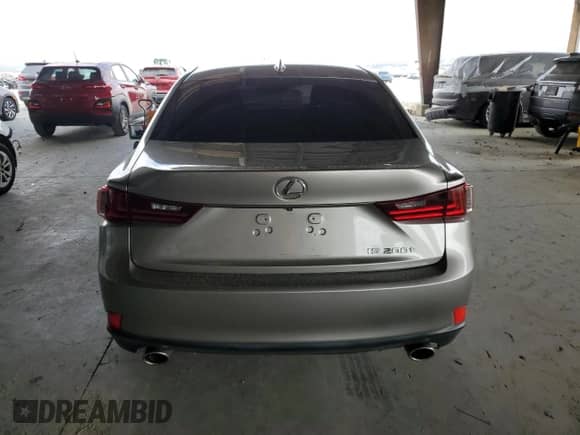2016 Lexus IS 200t с VIN JTHBA1D25G5020294, выставлен на аукционе Copart как лот 80180765 с пробегом 104 379 миль миль и Списание • Salvage title. История ставок и продаж доступна на DreamBid. Изображение 6.