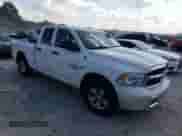 2023 Ram 1500 Tradesman z VIN 1C6RR7FTXPS542235, wystawiony jako Copart lot #70631545 z przebiegiem 66 573 mil mil oraz Szkoda całkowita • Salvage title. Historia ofert i sprzedaży dostępna na DreamBid. Obrazek 4.