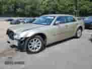 2010 Chrysler 300 C Hemi с VIN 2C3CA6CT4AH216406, выставлен на аукционе Copart как лот 71098855 с пробегом 39 005 миль миль и Списание • Salvage title. История ставок и продаж доступна на DreamBid. Изображение 1.