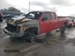 2007 Chevrolet Silverado 2500HD Work Truck с VIN 1GCHK29K07E537087, выставлен на аукционе Copart как лот 79257954 с пробегом Не указан миль и На запчасти • Non repairable. История ставок и продаж доступна на DreamBid. Изображение 1.