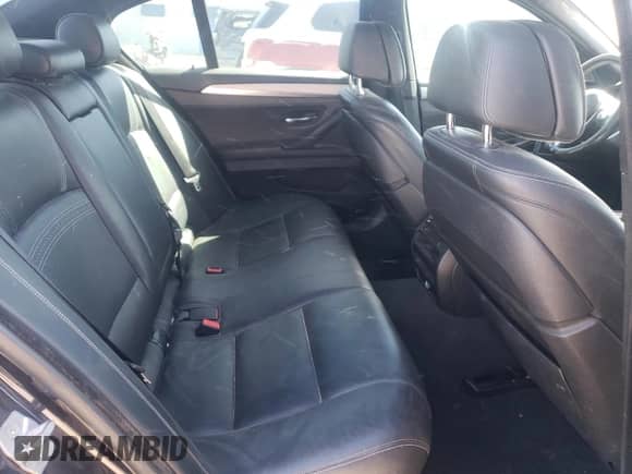 2015 BMW 5 Series 550i с VIN WBAKN9C50FD961489, выставлен на аукционе Copart как лот 46683795 с пробегом 90 235 миль миль и Списание • Salvage title. История ставок и продаж доступна на DreamBid. Изображение 11.