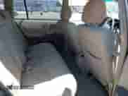 2005 Toyota Highlander с VIN JTEGP21A750051902, выставлен на аукционе IAAI как лот 42630586 с пробегом 146 928 миль миль и . История ставок и продаж доступна на DreamBid. Изображение 8.