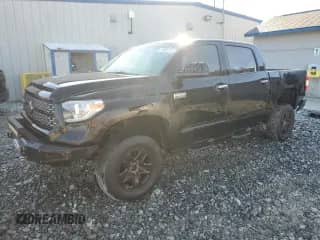 2020 Toyota Tundra Platinum с VIN 5TFAY5F17LX917622, выставлен на аукционе Copart как лот 87110085 с пробегом 75 405 миль миль и Списание • Salvage title. История ставок и продаж доступна на DreamBid. Изображение 1.