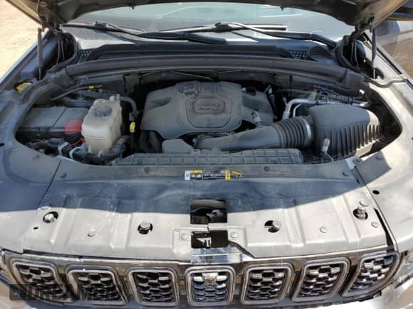 2023 Jeep Grand Cherokee Summit Reserve with VIN 1C4RJKET6P8849905, listed as a Copart auction lot 58395515 with 46,182 mi miles and Salvage title. Bid and sale history available at DreamBid. Image 12.