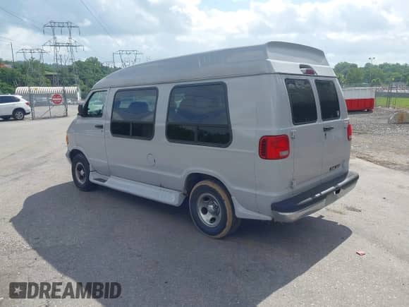2000 Dodge Cargo Conversion with VIN 2B6HB11Y4YK127632, listed as a IAAI auction lot 42651858 with 147,667 mi miles and . Bid and sale history available at DreamBid. Image 3.