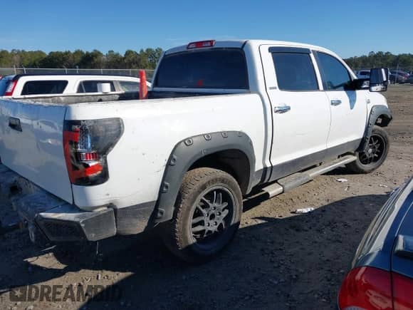 2013 Toyota Tundra Limited с VIN 5TFHW5F12DX312459, выставлен на аукционе IAAI как лот 41303176 с пробегом 289 393 миль миль и . История ставок и продаж доступна на DreamBid. Изображение 4.
