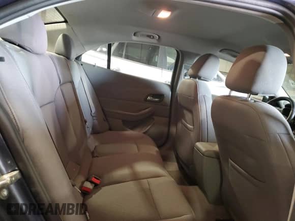 2015 Chevrolet Malibu LS z VIN 1G11B5SL2FF134736, wystawiony jako Copart lot #85527635 z przebiegiem 113 368 mil mil oraz Szkoda całkowita • Salvage title. Historia ofert i sprzedaży dostępna na DreamBid. Obrazek 10.