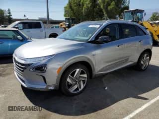 2023 Hyundai NEXO Limited с VIN KM8J84A65PU033940, выставлен на аукционе Copart как лот 67062014 с пробегом 10 985 миль миль и Списание • Salvage title. История ставок и продаж доступна на DreamBid. Изображение 1.