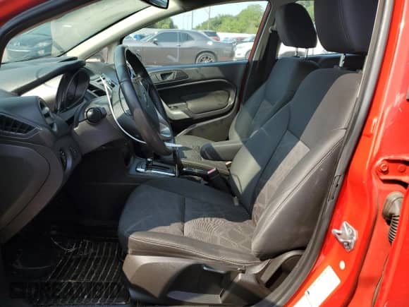 2012 Ford Fiesta SES с VIN 3FADP4FJ8CM177097, выставлен на аукционе Copart как лот 71365045 с пробегом 140 021 миль миль и Чистый • Clean title. История ставок и продаж доступна на DreamBid. Изображение 7.