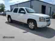 2010 Chevrolet Avalanche LT z VIN 3GNVKFE08AG265216, wystawiony jako Copart lot #69928965 z przebiegiem 139 293 mil mil oraz Szkoda całkowita • Salvage title. Historia ofert i sprzedaży dostępna na DreamBid. Obrazek 4.