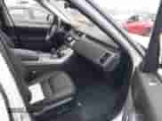 2020 Land Rover Range Rover Sport SE z VIN SALWG2SUXLA712248, wystawiony jako IAAI lot #41692154 z przebiegiem 30 509 mil mil oraz . Historia ofert i sprzedaży dostępna na DreamBid. Obrazek 5.