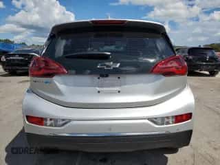 2017 Chevrolet Bolt EV Premier z VIN 1G1FX6S01H4161198, wystawiony jako Copart lot #69126883 z przebiegiem 88 117 mil mil oraz . Historia ofert i sprzedaży dostępna na DreamBid. Obrazek 6.