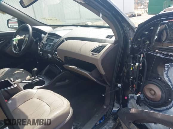 2013 Hyundai Tucson GLS с VIN KM8JU3AC6DU737250, выставлен на аукционе IAAI как лот 42796581 с пробегом 111 556 миль миль и . История ставок и продаж доступна на DreamBid. Изображение 5.