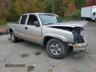 2003 Chevrolet Silverado 1500 LS z VIN 2GCEK19V631258780, wystawiony jako Copart lot #86473085 z przebiegiem 164 839 mil mil oraz Szkoda całkowita • Salvage title. Historia ofert i sprzedaży dostępna na DreamBid. Obrazek 4.