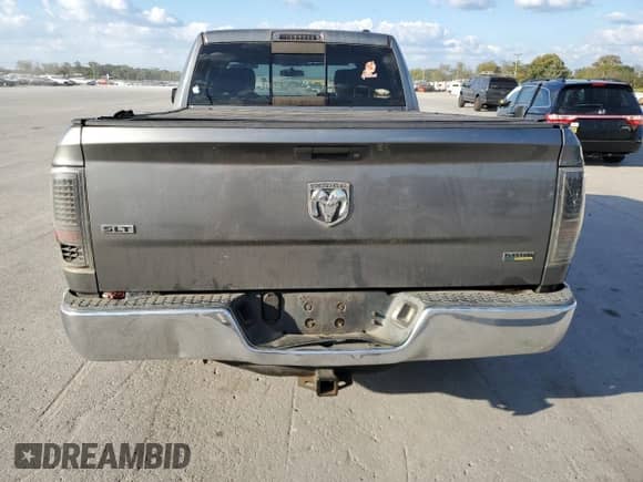 2010 Dodge 1500 SLT z VIN 1D7RB1GP3AS173257, wystawiony jako Copart lot #85339625 z przebiegiem 201 703 mil mil oraz Czysty tytuł • Clean title. Historia ofert i sprzedaży dostępna na DreamBid. Obrazek 6.