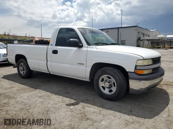 2000 Chevrolet Silverado 1500 с VIN 1GCEC14W4YE217549, выставлен на аукционе Copart как лот 65739615 с пробегом 62 430 миль миль и Списание • Salvage title. История ставок и продаж доступна на DreamBid. Изображение 4.