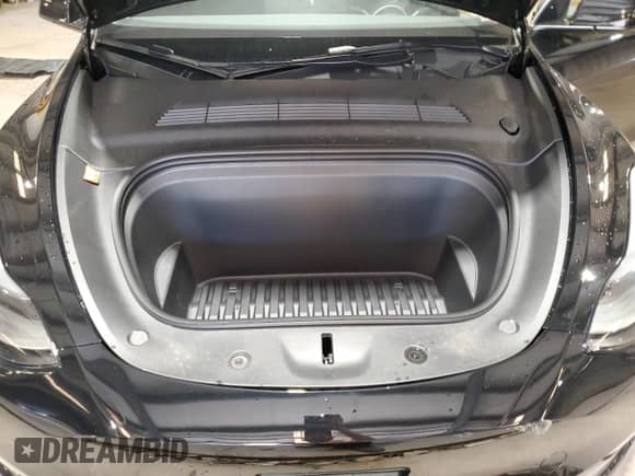 2023 Tesla Model Y Long Range with VIN 7SAYGAEE5PF921301, listed as a Copart auction lot 67586274 with 3,969 mi miles and Salvage title. Bid and sale history available at DreamBid. Image 12.