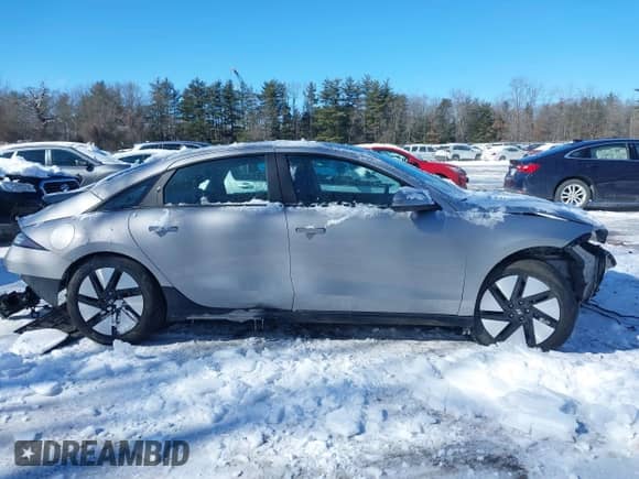 2025 Hyundai Ioniq 6 SE with VIN KMHM24AC5SA088984, listed as a IAAI auction lot 41613739 with 4,808 mi miles and . Bid and sale history available at DreamBid. Image 13.