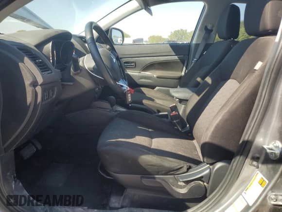 2021 Mitsubishi Outlander ES z VIN JA4ARUAU1MU031284, wystawiony jako Copart lot #81330925 z przebiegiem 97 519 mil mil oraz Szkoda całkowita • Salvage title. Historia ofert i sprzedaży dostępna na DreamBid. Obrazek 7.