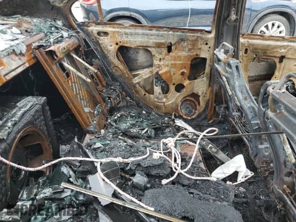 2013 Chevrolet Sonic LTZ с VIN 1G1JE5SHXD4169990, выставлен на аукционе Copart как лот 80101435 с пробегом Не указан миль и На запчасти • Non repairable. История ставок и продаж доступна на DreamBid. Изображение 10.