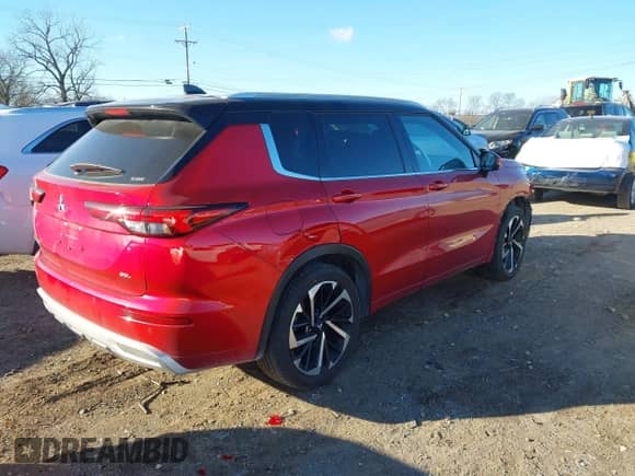 2023 Mitsubishi Outlander SEL with VIN JA4J4VA86PZ044725, listed as a IAAI auction lot 41211848 with 10,886 mi miles and . Bid and sale history available at DreamBid. Image 4.