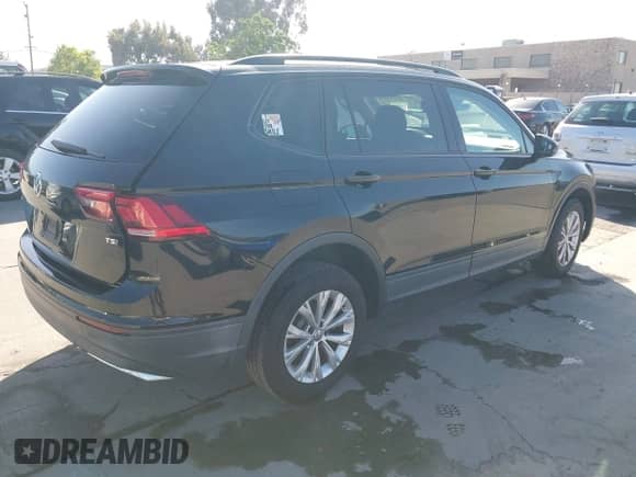 2018 Volkswagen Tiguan S с VIN 3VV1B7AX1JM091928, выставлен на аукционе IAAI как лот 42283454 с пробегом 53 650 миль миль и . История ставок и продаж доступна на DreamBid. Изображение 4.