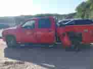 2011 Chevrolet Silverado 1500 LT z VIN 3GCPKSE33BG218147, wystawiony jako IAAI lot #43324112 z przebiegiem 83 575 mil mil oraz . Historia ofert i sprzedaży dostępna na DreamBid. Obrazek 14.