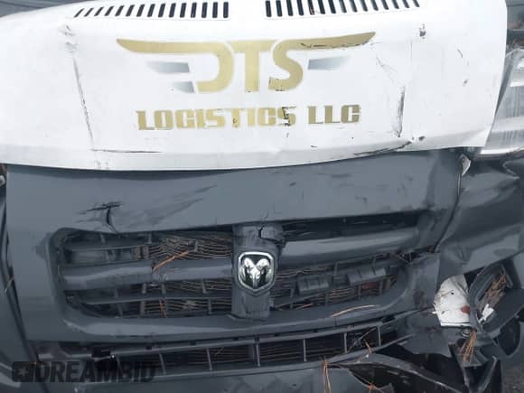 2018 Ram ProMaster Cargo с VIN 3C6URVJG9JE131783, выставлен на аукционе IAAI как лот 41014180 с пробегом Не указан миль и . История ставок и продаж доступна на DreamBid. Изображение 10.