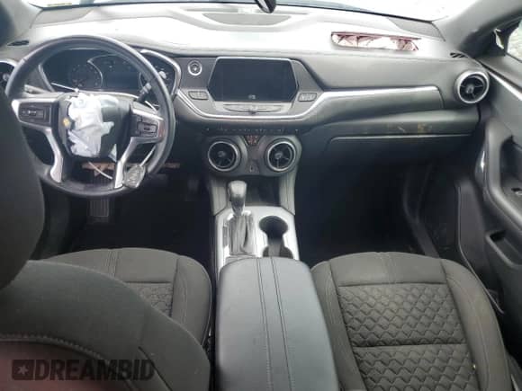 2020 Chevrolet Blazer LT z VIN 3GNKBBRA3LS653078, wystawiony jako Copart lot #81194115 z przebiegiem 33 217 mil mil oraz Szkoda całkowita • Salvage title. Historia ofert i sprzedaży dostępna na DreamBid. Obrazek 8.