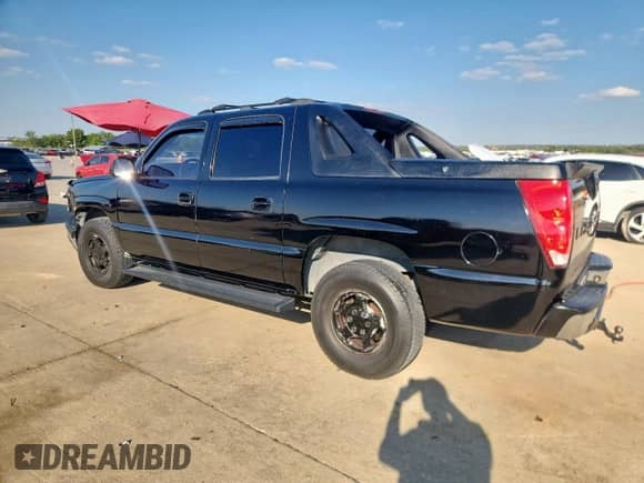 2005 Chevrolet Avalanche Z66 with VIN 3GNEC12Z65G120507, listed as a Copart auction lot 84012295 with 202,285 mi miles and Clean title. Bid and sale history available at DreamBid. Image 2.
