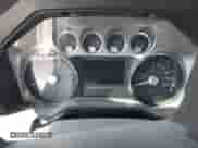 2013 Ford F-250 XL z VIN 1FT7W2BTXDEB33485, wystawiony jako IAAI lot #43206941 z przebiegiem 259 415 mil mil oraz . Historia ofert i sprzedaży dostępna na DreamBid. Obrazek 7.