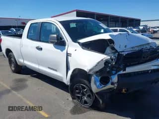 2012 Toyota Tundra z VIN 5TFRY5F19CX122428, wystawiony jako IAAI lot #41835510 z przebiegiem 44 055 mil mil oraz . Historia ofert i sprzedaży dostępna na DreamBid. Obrazek 1.